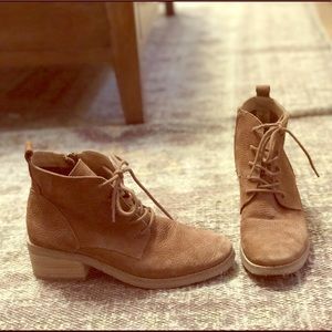 Like new Lucky Brand Ankle boots
